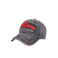 Detailopname van retro gewassen katoenen honkbalpet met Buckaroo borduursel en rafels - Verstelbaar / Zwart