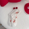 Calze natalizie in peluche bianche con motivo a renna e palline decorative rosse - Taglia unica / Alce