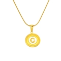 Collana a catena serpente oro 18k con pendente tondo lettera C bianco e bordo testurizzato - Lettera Bianca C