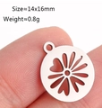 Mirror polished stainless steel lotus flower pendant 14x16mm with heart cutout details - DY956 / Steel