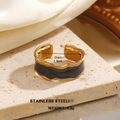 Minimalistischer Ring aus 18K vergoldetem Edelstahl mit schwarzer Emaille Textur - Felsentextur-Spleiß-Stil (602)