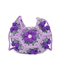 Handgefertigte Häkel-Umhängetasche mit Puffblumen in Lila und Grün mit Perlenschnalle - Lila