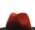 Classic felt fedora hat with red and black gradient finish and gold chain band - M (56-58cm) / Caramel + Black