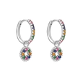 Détails de boucles d'oreilles créoles argentées avec zircons arc-en-ciel et pendentif - Fleur Argent Arc-en-ciel