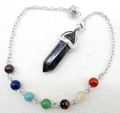 Natuurlijk zwart zeshoekig kristal hanger met zeven chakra stenen aan een zilveren ketting - B32-Zwart Marmer Patroon