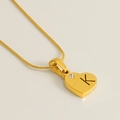 Collier pendentif cœur doré avec gravure lettre K et cristal sur chaîne serpent - Lettre K