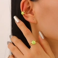 Σετ σκουλαρίκι ear cuff και δαχτυλίδι τένις με νέον πράσινο σμάλτο και χρυσό φινίρισμα - Σετ δαχτυλίδι και σκουλαρίκι κλιπ τένις