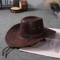 Donkerbruine western cowboyhoed van kunstleer met vintage textuur en een gevlochten band - M (56-58cm) / koffiekleur