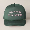 Donkergroene mesh trucker pet met roze Say Howdy borduursel en gevlochten touwdetail - Donkergroen