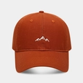 Detailed embroidery of white mountain peaks on a caramel outdoor baseball cap - Adjustable / Caramel color