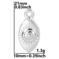 Dettaglio macro del ciondolo a forma di occhio in acciaio inox con misure e peso - Ciondolo / Argento