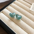 Orecchini a perno a cuore verde acqua traslucido con lucentezza setosa occhio di gatto - Stile Cuore 3D Verde Ciano Traslucido (9#) / Blu