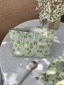 Floral green yarn-dyed makeup bag with H&R BAG label and zipper closure - Standard / Green Flower