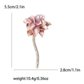 Broche fleur de lotus en émail rose avec tige dorée et strass pour un style élégant - Rose 3480