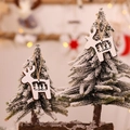 Suspension de Noël renne en bois avec motif sapin ajouré et cordelette de chanvre naturelle - Renne / 2 Pcs/Paquet