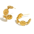 Chic 18K gold plated stainless steel daisy hoop earrings for women in floral style - Daisy Stud Earrings / Gold