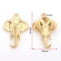Colgante de cabeza de elefante vintage de acero inoxidable dorado con textura en relieve 3D - Elefante / Dorado