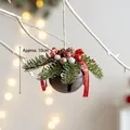 Weihnachtsdekoration mit 10 cm brauner Metallglocke, Kiefernnadeln und rotem Band - Kaffeeglocke - Klein