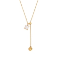 Elegante collar de acero bañado en oro 18K con circonita cuadrada y colgante de corazón - Dorado