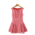 Dettaglio vestito senza maniche a quadri rossi e bianchi con coulisse e orlo a pieghe - XS / Quadri Rosso Bianco