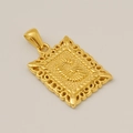 Pendentif rectangulaire doré en acier avec lettre C ajourée sur fond gris épuré - G-Pendentif Seul