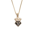 Collana con ciondolo a corona dorata con smalto nero e zirconi su sfondo bianco - Oro/Nero