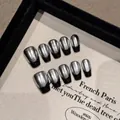 Gothic zilveren en zwarte French tip press-on nagels in kistvorm met spiegelend effect - Extra Klein XS / Kort Doodskist