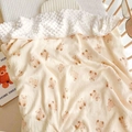 Infant bean velvet blanket with beige bear pattern gauze side on a wooden crib - 100*110cm / Fat Bear