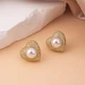 Eleganti orecchini a cuore dorati con perle bianche e zirconi scintillanti per donna - Oro (Forma di Cuore)
