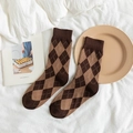 Wadenhohe Baumwollsocken mit klassischem Rautenmuster in Braun- und Kaffeetönen - Einheitsgröße / Kaffee Argyle