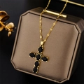 Collana in rame con pendente a croce in zircone e gemma nera su scatola regalo - Nero