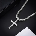 Collana con pendente a croce argentata con strass trasparenti su uno sfondo nero - Pendaglio Argento + Catena Tennis 20 Pollici / Argento