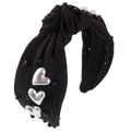 Detalle de diadema de tela anudada con cuentas negras y adornos de corazón perlado - Negro