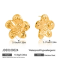 Detalle de pendientes de flor en acero dorado de 3,2 cm con dimensiones del producto - Pendiente de Flor Grande (JDE0108024) / Dorado