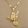 Magnifique collier colibri doré avec micro-incrustations de zircons colorés et design ajouré - Colibri Doré Zircone Coloré