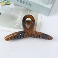 Brown tortoiseshell matte finish large hair claw clip for elegant ponytail styling - Tortoiseshell Texture / Yellow Stripe