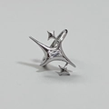 Detaillierte Nahaufnahme eines silbernen Sternrings mit einem rechteckigen Zirkonia-Stein - Silber Sternschliff Rechteckiger Zirkonia