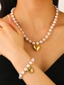 Parure de bijoux en perles blanches multicouches avec pendentif cœur et bracelet - Parure Collier et Bracelet en Perles avec Coeur