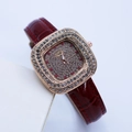 Damenuhr von Tadi mit rotem Lederarmband und roségoldenem, kristallbesetztem Gehäuse - Rot Roségold Gehäuse