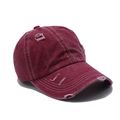 Gorra de béisbol vintage de mezclilla burdeos lavada con agujeros desgastados y costura blanca - Burdeos