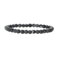 Gros plan de perles d'agate noire de 6mm avec texture craquelée et cordon élastique - Pierre noire vieillie
