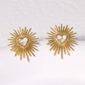 Orecchini a cuore dorati in acciaio al titanio con design a raggiera e finitura lucida - Stile Radianza del Cuore (ER002) / Oro