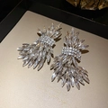 Elegantes pendientes plateados en forma de ala con cristales marquise y pedrería brillante - Pendientes de botón de ala de cristal con diamantes de imitación y poste de plata de ley 925