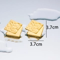 Square 18K gold plated titanium earrings with 3.7cm size and irregular lava texture finish - Wrinkle Square - Gold