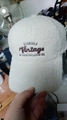 Cappellino da baseball in peluche bianco con ricamo vintage per autunno e inverno - Regolabile / Bianco