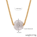 Goldkette mit einem funkelnden, kugelförmigen Anhänger aus tschechischen Diamanten - Gold