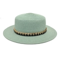 Détail du chapeau de paille vert menthe avec chaîne dorée élégante sur le dessus plat - M (56-58cm) / Vert menthe