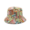 Dettaglio della stampa tropicale con foglie di palma su un cappello a secchiello in cotone - Taglia unica / Foglie Tropicali Colorate (11)