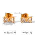 Dettaglio di orecchini a fiocco placcati oro 18K con zirconi a forma di cuore - Fiocco (HC-E10790-WT)