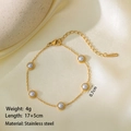 Dettaglio bracciale in acciaio inossidabile dorato 17+5cm con cinque perle da 0.7cm - Bracciale con cinque perle / Oro